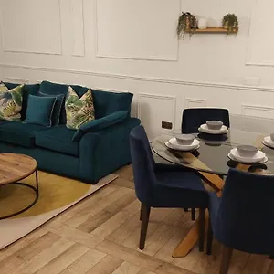  Apartment Bluenfield United Kingdom