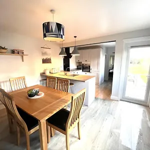  Apartment Belmont United Kingdom