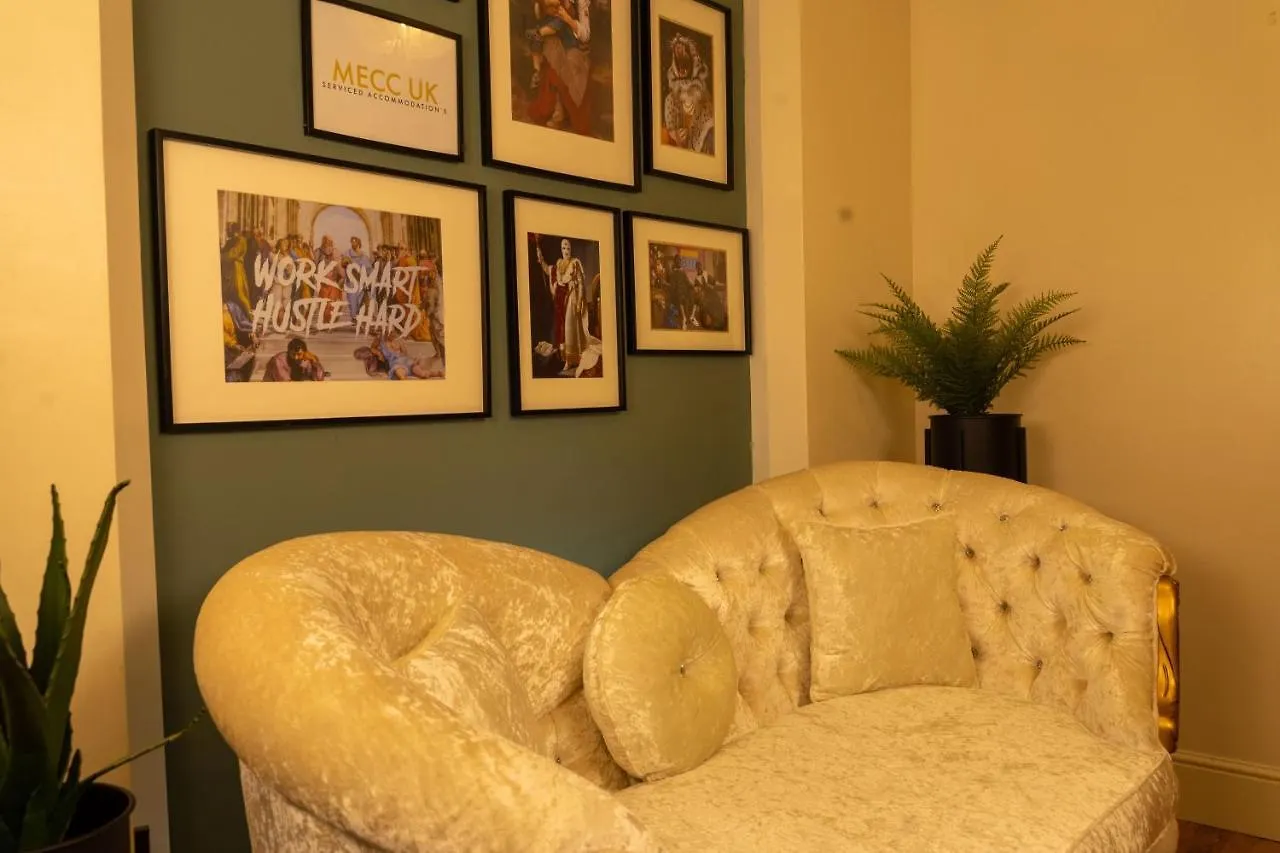 Luxury City Centre Getaway - Prime Location Sleeps 7! Nottingham